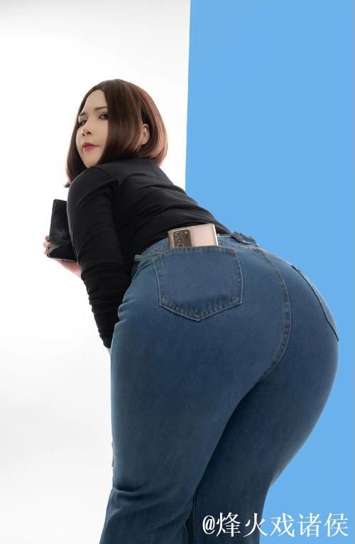 高清播放国产精品大屁股潮喷AV在线精彩呈现